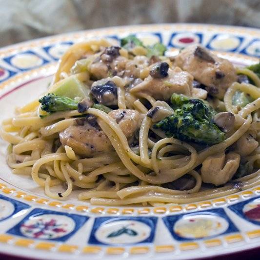 Chicken, Mushroom and Broccoli Alfredo