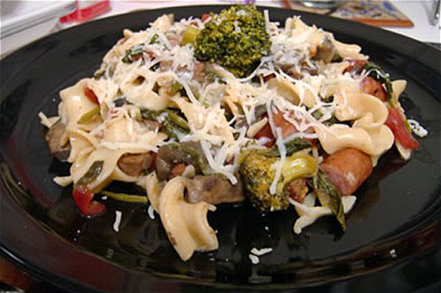 Smoky Sausage Ragout with Spinach, Broccoli and Egg Noodles