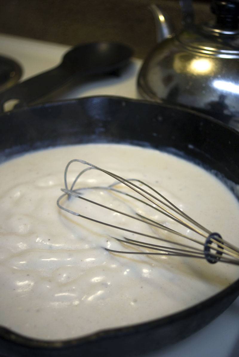 Restaurant Style Southern White Gravy Recipe