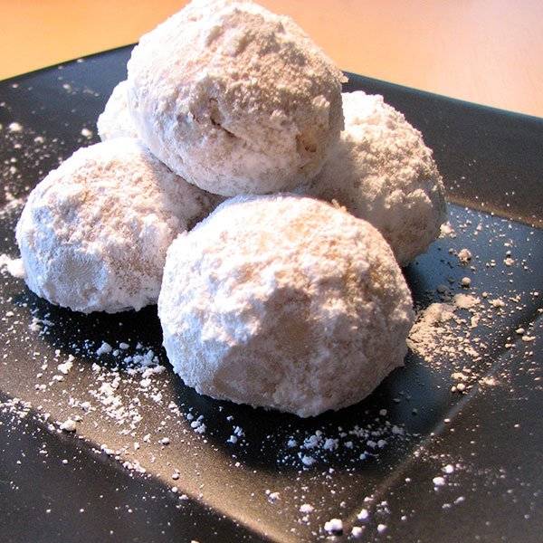 Thelma's Tea Cookies (Mexican Wedding Cake) Recipe