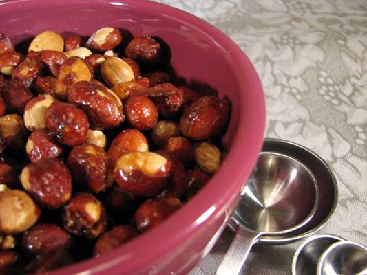 Spicy Salt-Roasted Peanuts Recipe