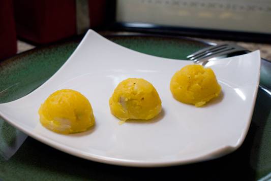 Turkish Style Mashed Potatoes (Patates Püresi)