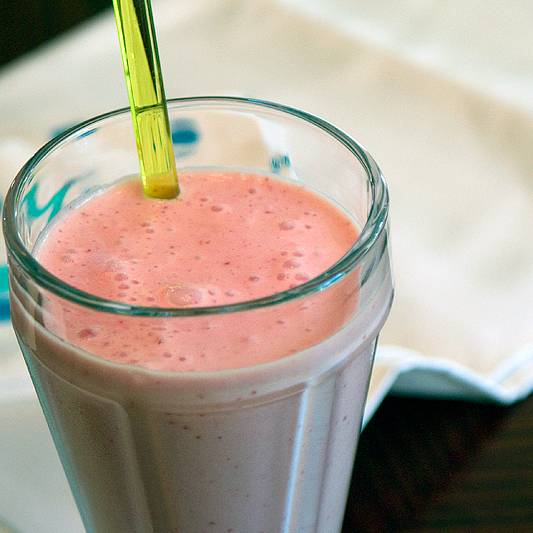 strawberry-smoothie-sq-lg