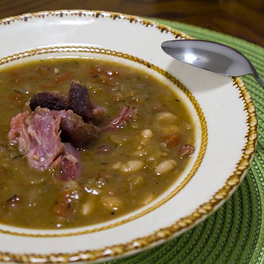 15 Bean Soup with Smoked Ham Hocks