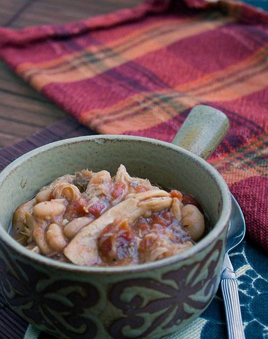 Slow Cooker Chicken and Bean Soup