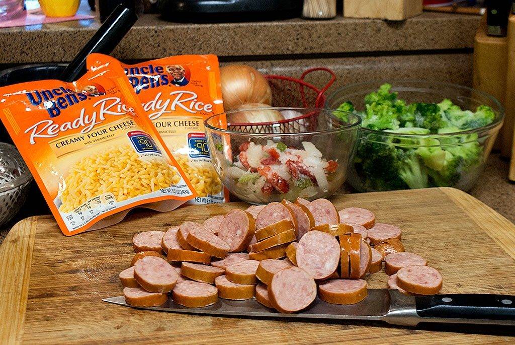 All ready to go - Going to make some Cheesy Rice with Smoked Sausage & Broccoli @UncleBens #BensBeginners #UncleBensPromo [ad]