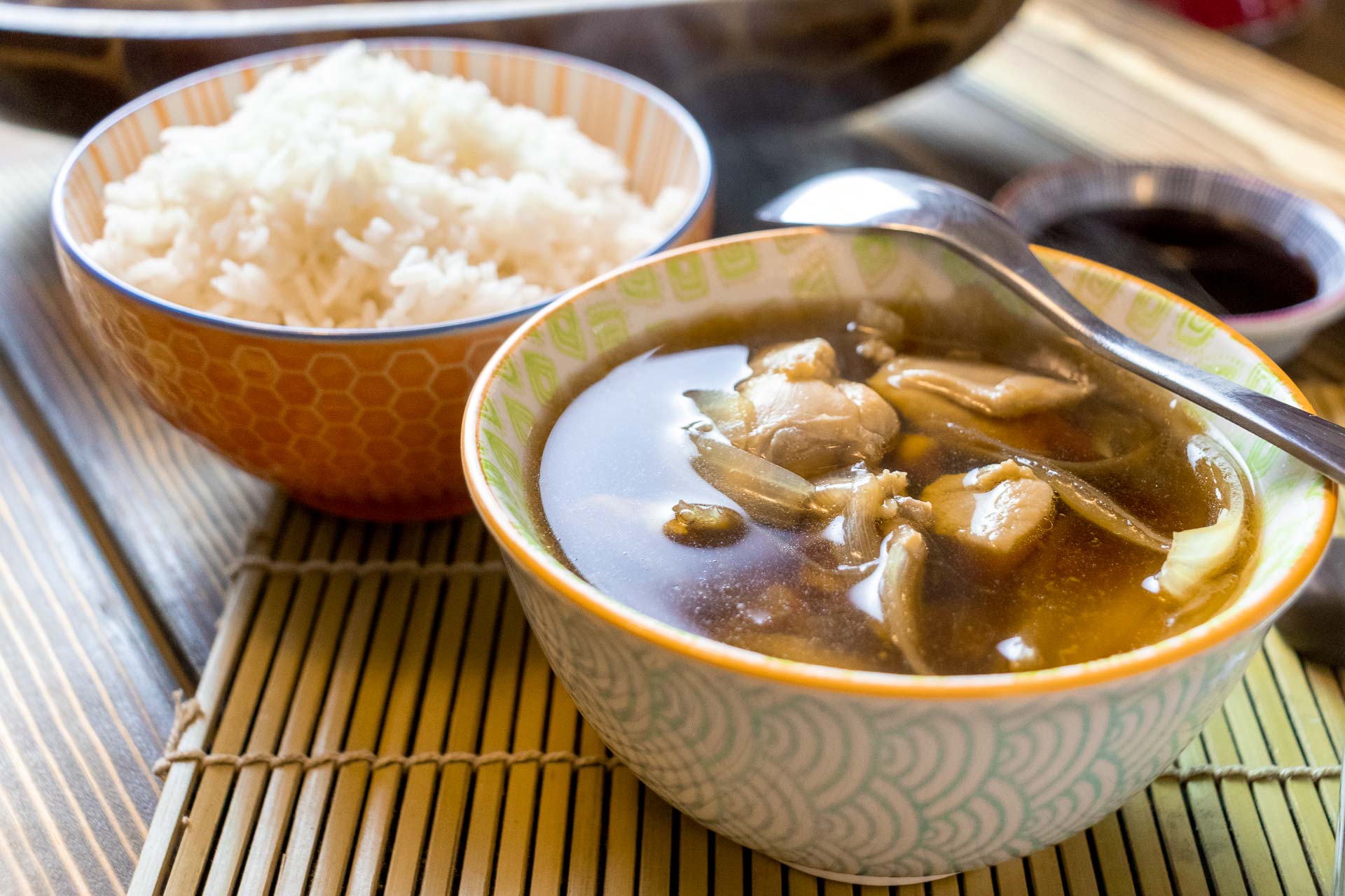 Simmered Chicken and Onions – Japanese nimono style chicken recipe